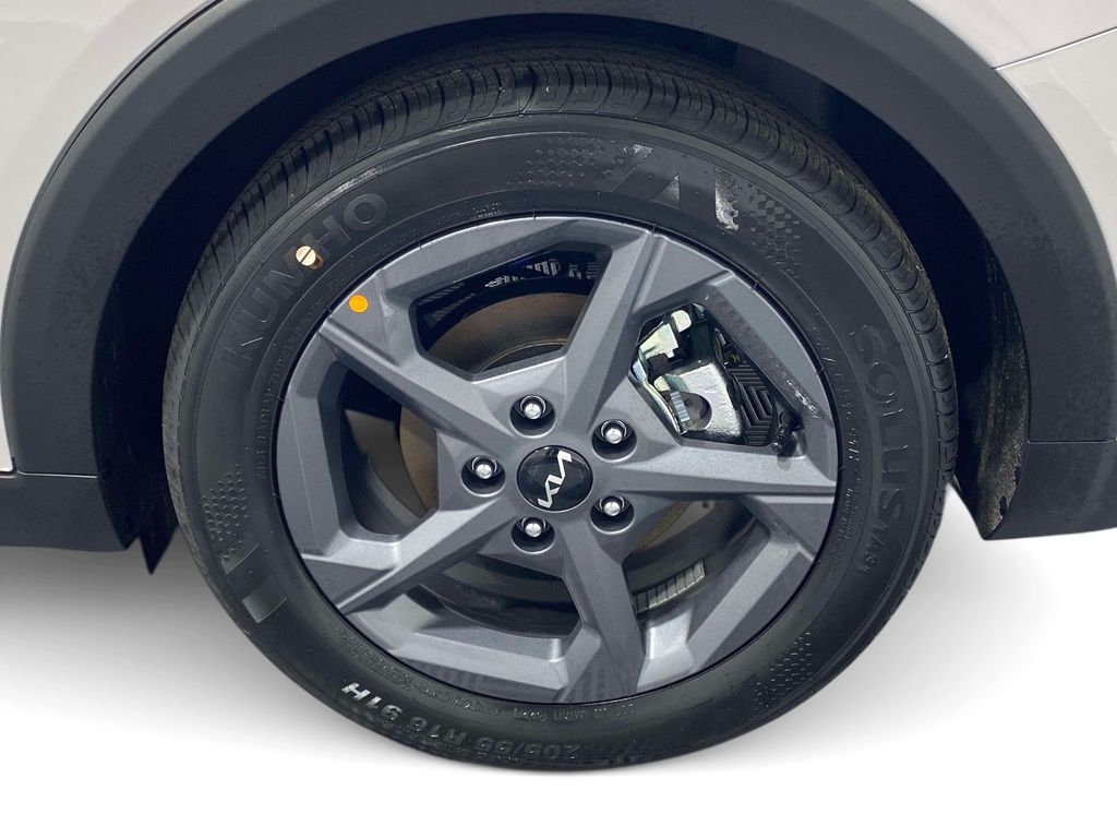 2026 Kia K4 LXS - Snow White Pearl exterior view 7