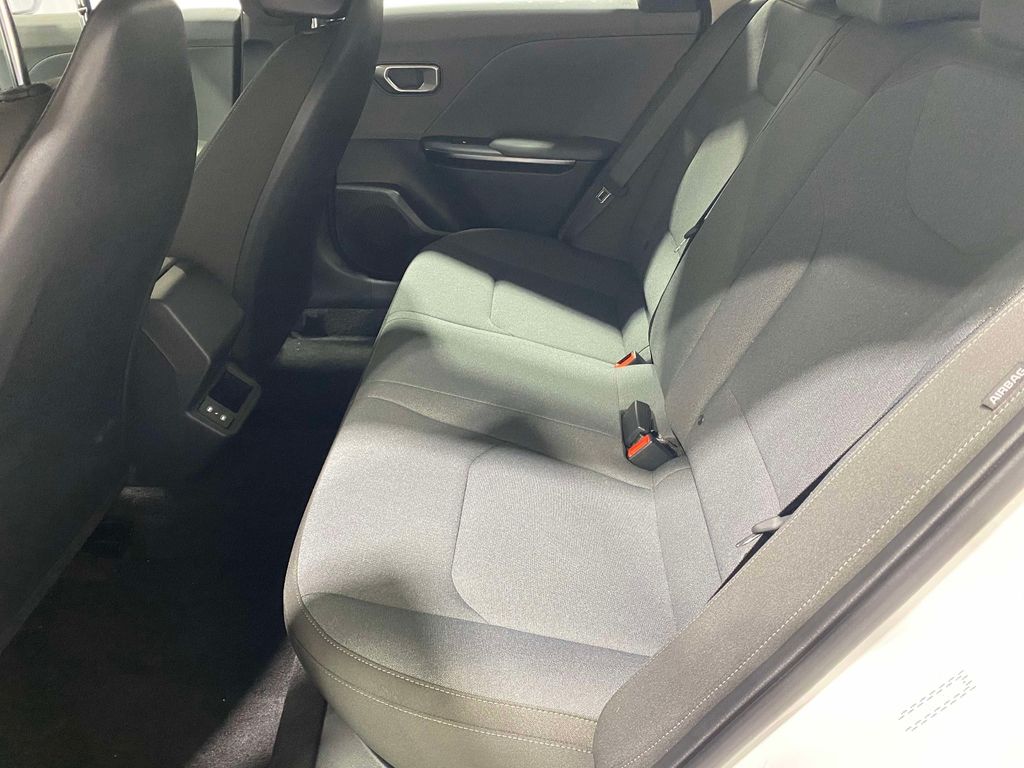 2026 Kia K4 LXS - Snow White Pearl exterior view 11