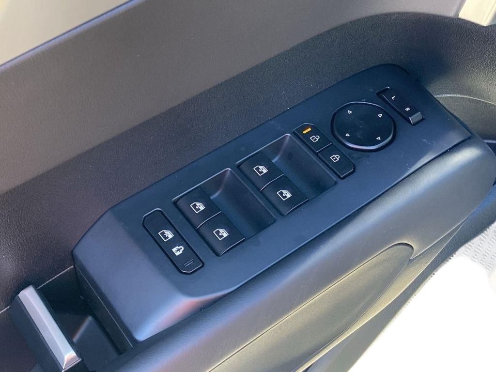 2027 Kia Telluride LX - PANTHERA METAL exterior view 14