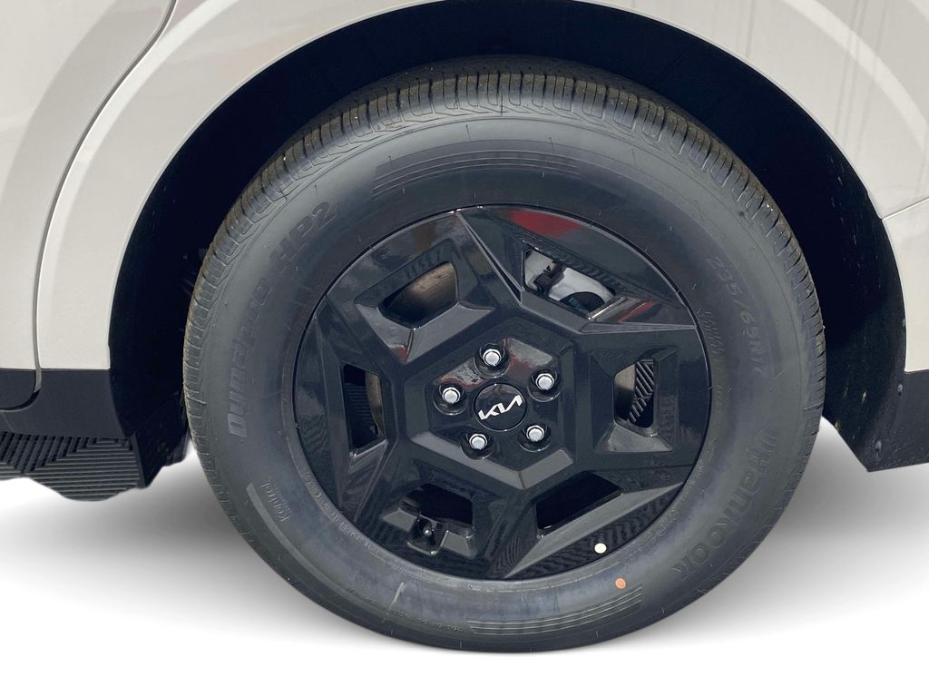 2026 Kia Carnival LXS - Snow White Pearl exterior view 7