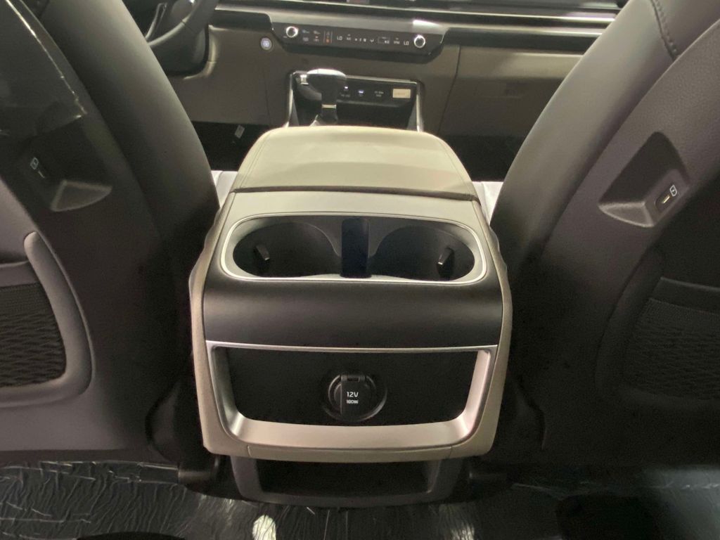2026 Kia Carnival LXS - Snow White Pearl exterior view 12