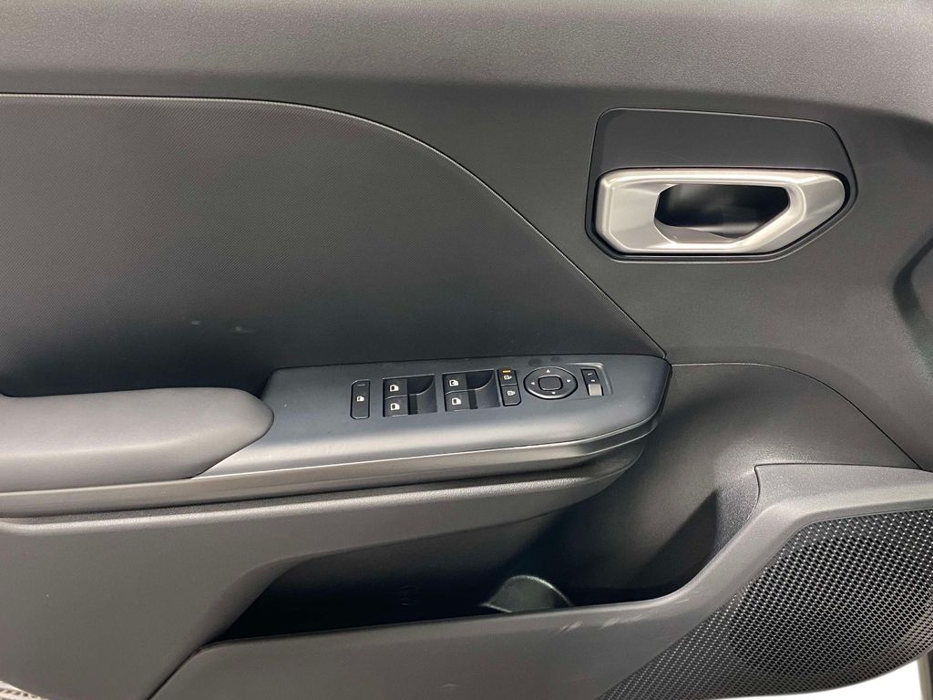2026 Kia K4 LXS - Snow White Pearl exterior view 19