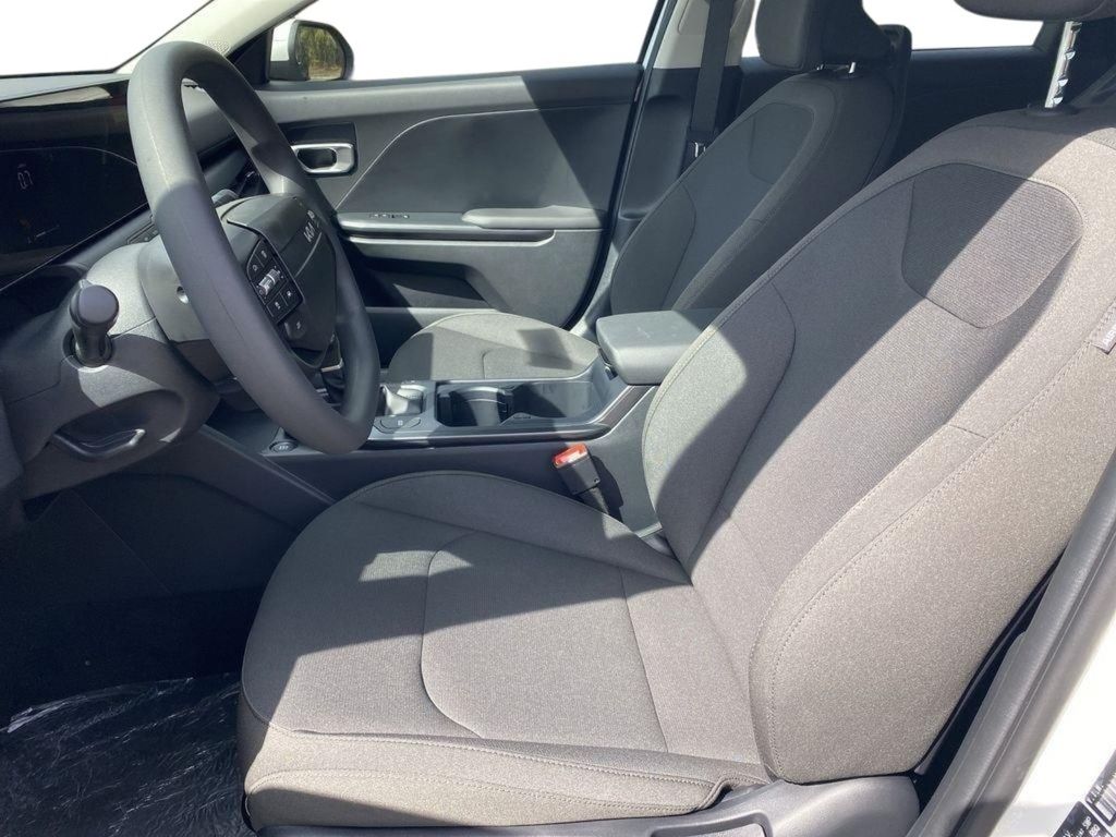 2026 Kia K4 LXS - Snow White Pearl exterior view 12