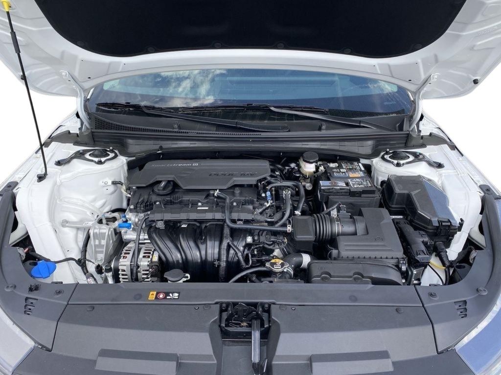 2026 Kia K4 LXS - Snow White Pearl exterior view 17