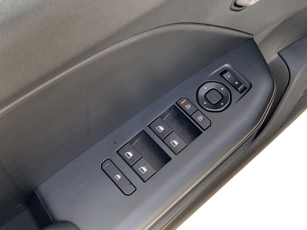 2026 Kia K4 LXS - Snow White Pearl exterior view 14
