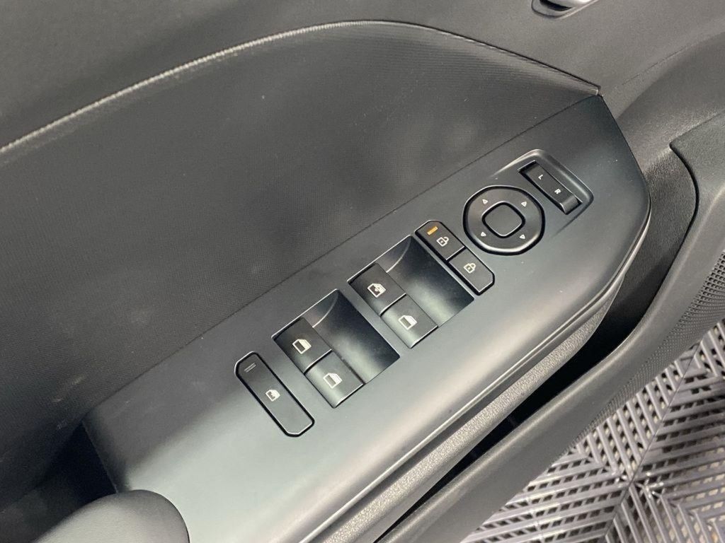 2026 Kia K4 LXS - Snow White Pearl exterior view 14