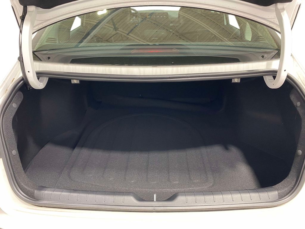 2026 Kia K4 LXS - Snow White Pearl exterior view 9