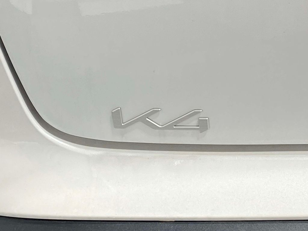 2026 Kia K4 LXS - Snow White Pearl exterior view 8