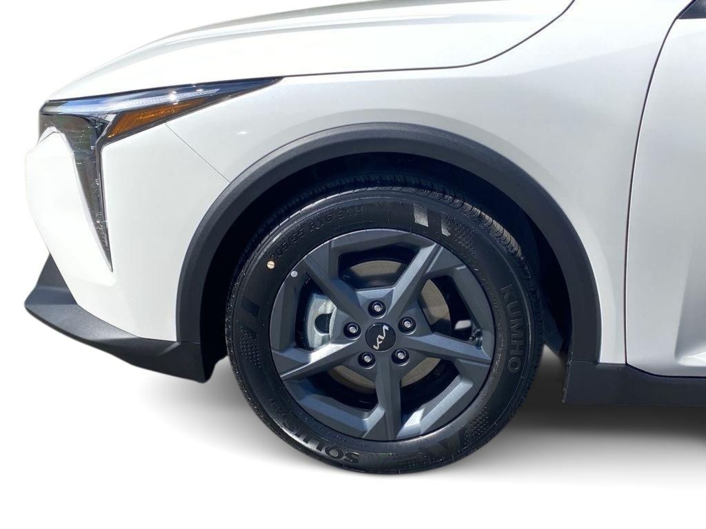 2026 Kia K4 LXS - Snow White Pearl exterior view 18