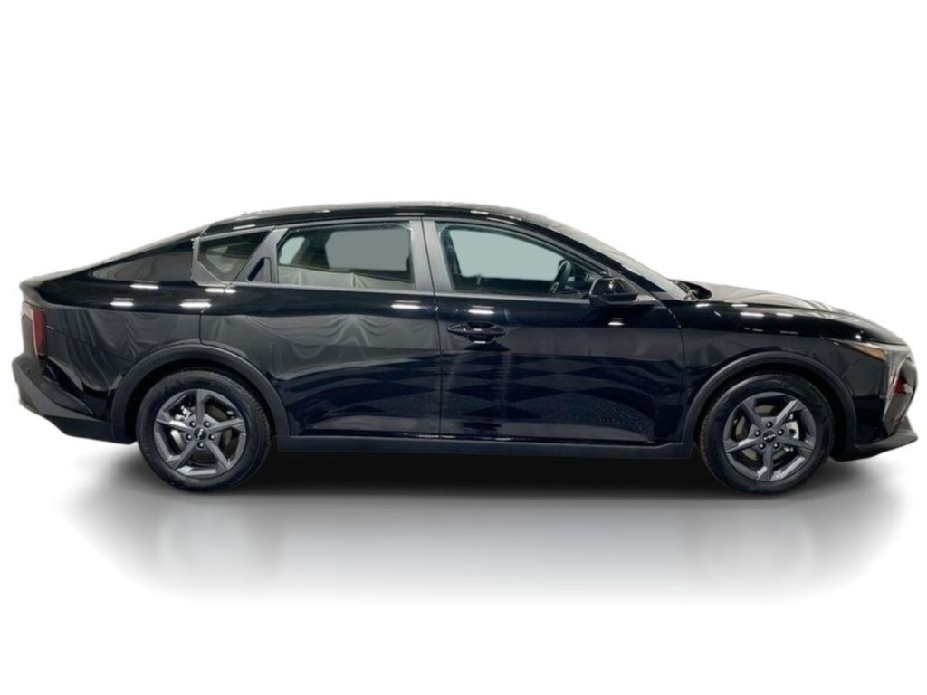 2026 Kia K4 LXS - Aurora Black Pearl exterior view 8