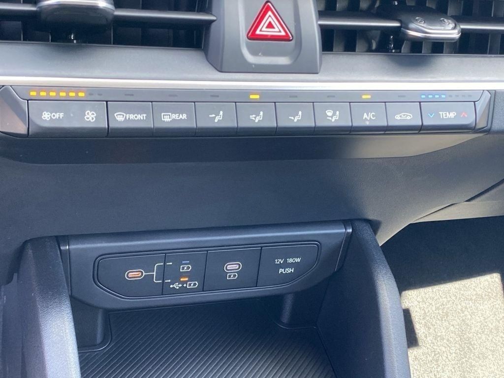 2026 Kia K4 LXS - Snow White Pearl exterior view 16