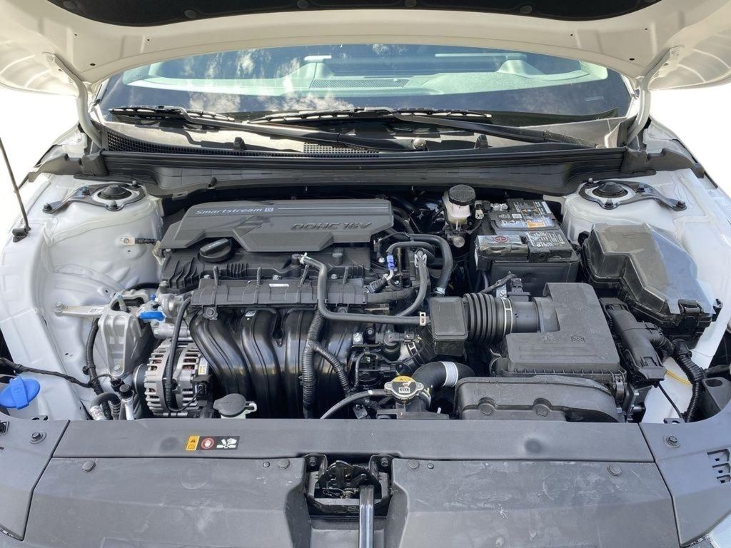 2026 Kia K4 LXS - Snow White Pearl exterior view 17