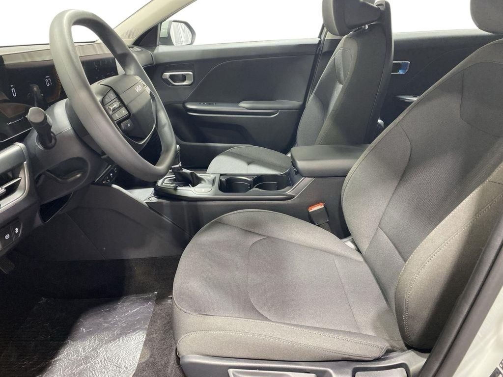 2026 Kia K4 LXS - MORNING HAZE exterior view 12