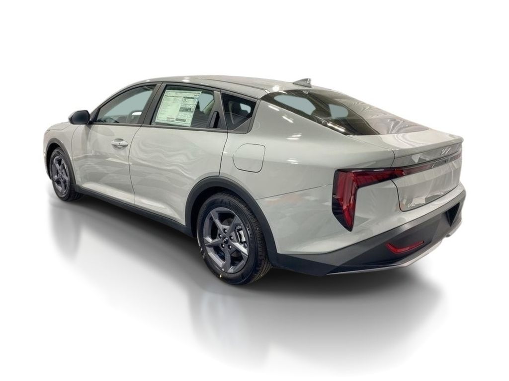 2026 Kia K4 LXS - MORNING HAZE exterior view 5