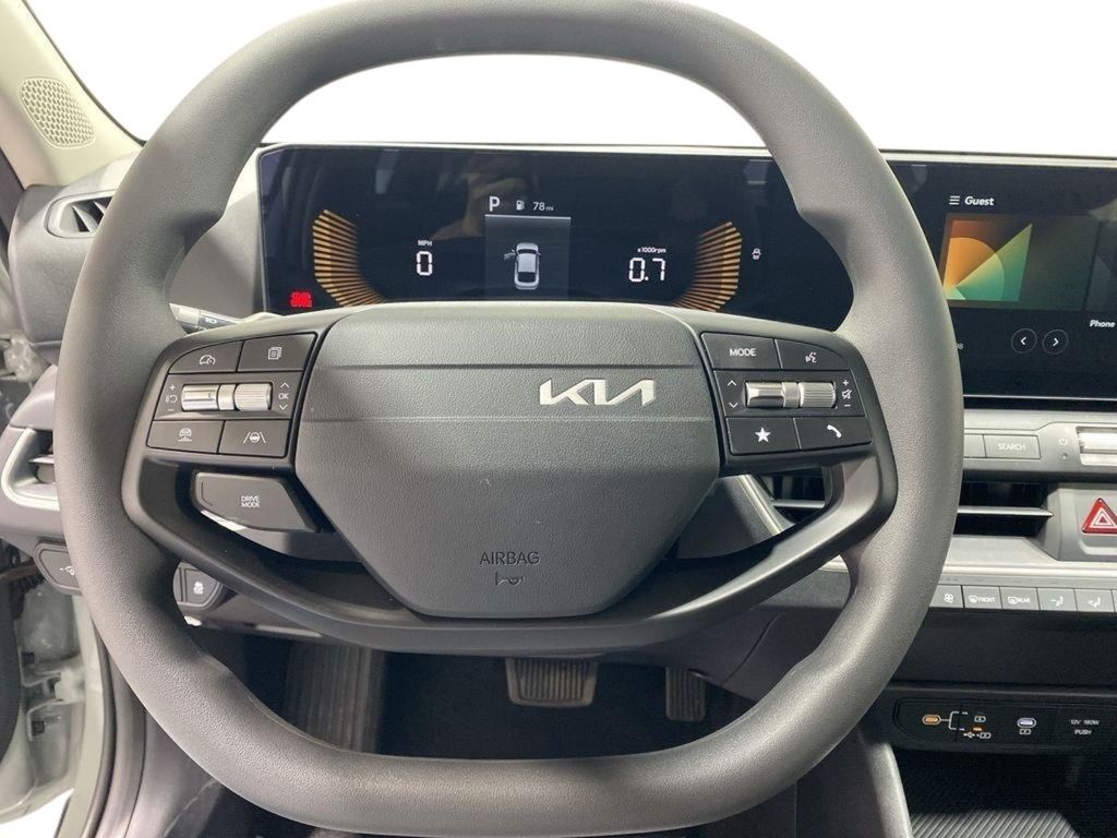 2026 Kia K4 LXS - MORNING HAZE exterior view 10