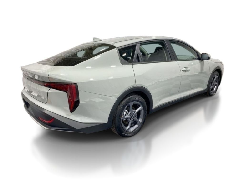 2026 Kia K4 LXS - MORNING HAZE exterior view 7