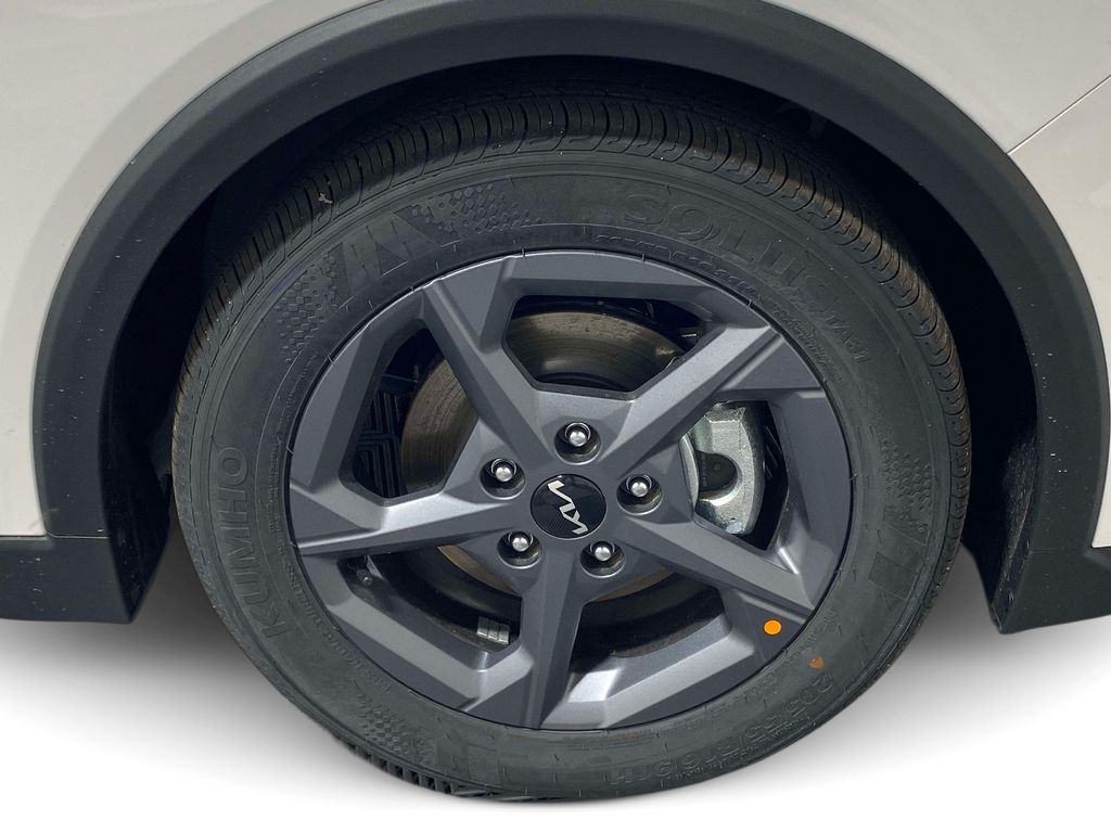 2026 Kia K4 LXS - Snow White Pearl exterior view 10