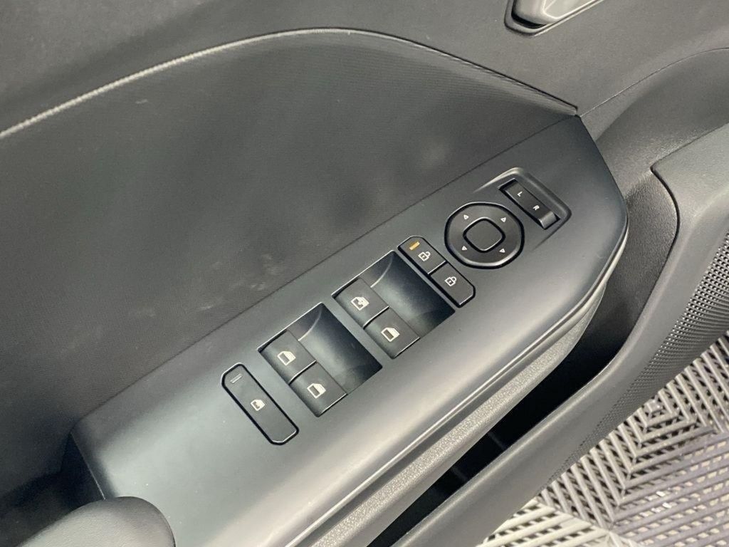 2026 Kia K4 LXS - Snow White Pearl exterior view 14