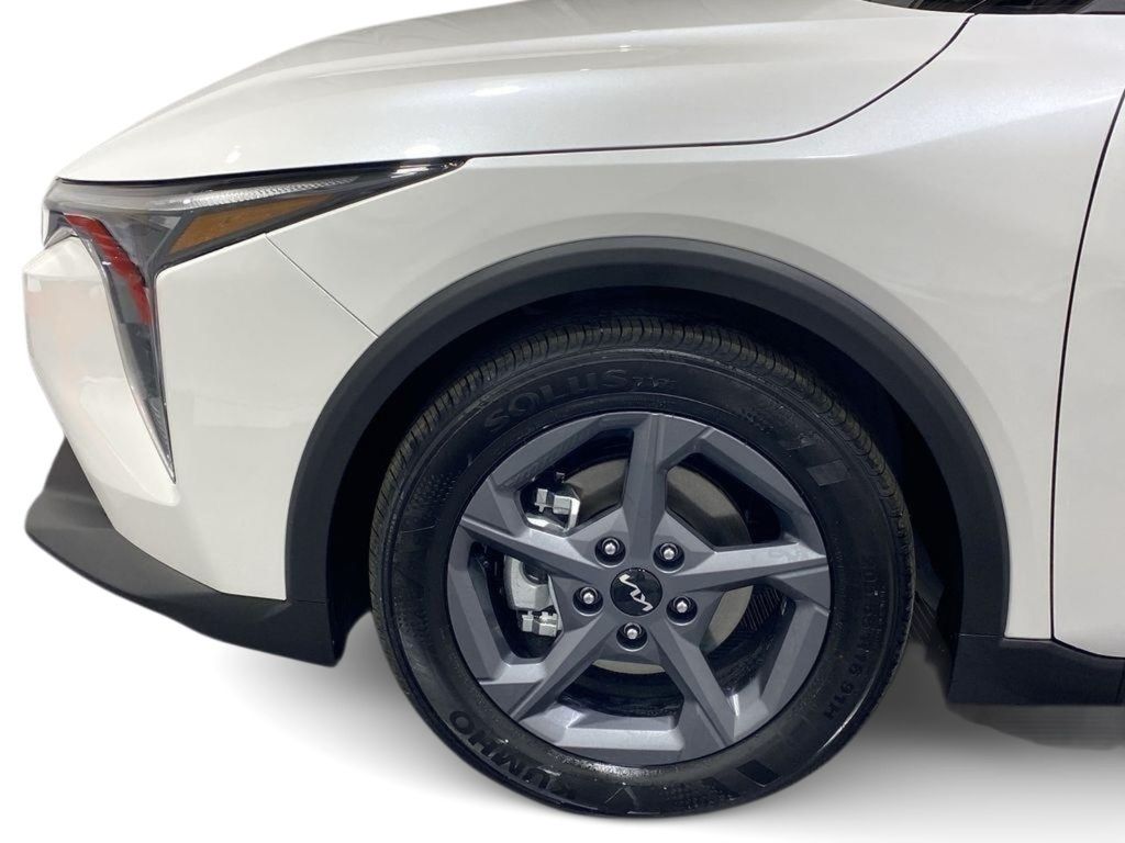 2026 Kia K4 LXS - Snow White Pearl exterior view 18