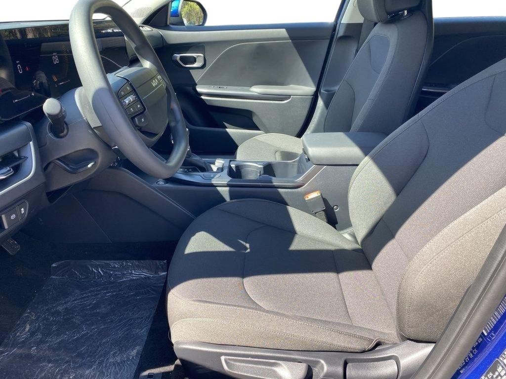 2026 Kia K4 LXS - DEEP SEA BLUE exterior view 12