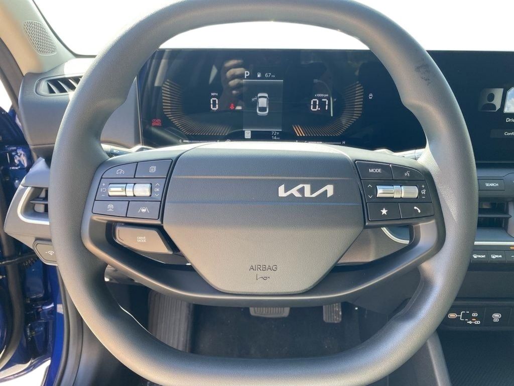 2026 Kia K4 LXS - DEEP SEA BLUE exterior view 10