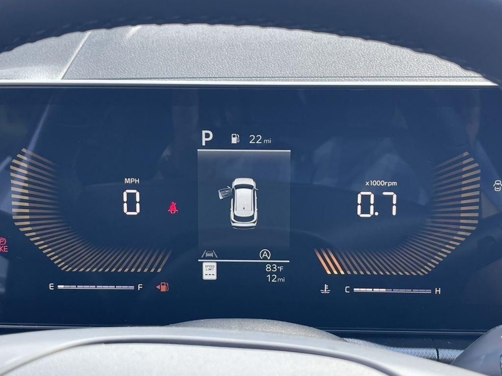 2026 Kia Sportage LX - Glacial White Pearl exterior view 9
