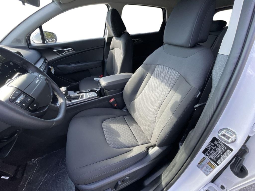 2026 Kia Sportage LX - Glacial White Pearl exterior view 12