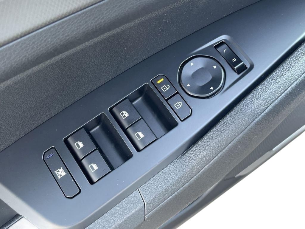 2026 Kia Sportage LX - Glacial White Pearl exterior view 14