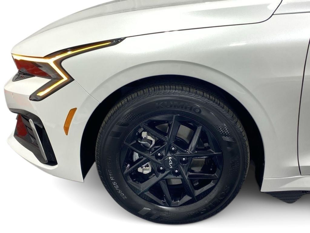 2026 Kia K5 LXS - Snow White Pearl exterior view 18