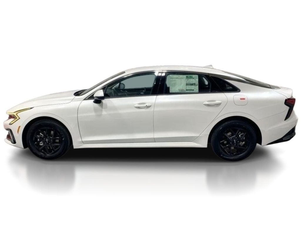 2026 Kia K5 LXS - Snow White Pearl exterior view 4