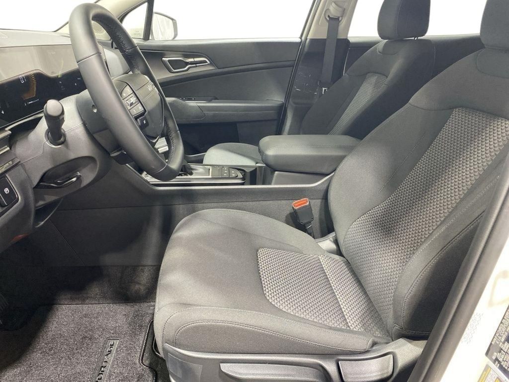 2026 Kia Sportage LX - Snow White Pearl exterior view 12