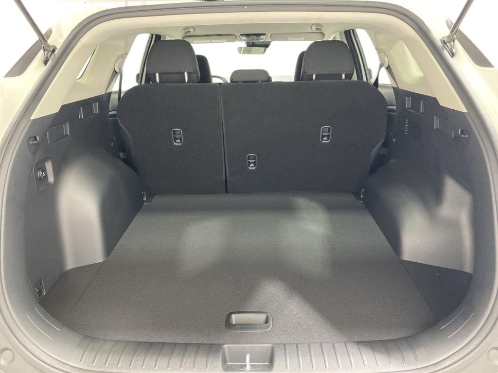 2026 Kia Sportage LX - Snow White Pearl exterior view 20