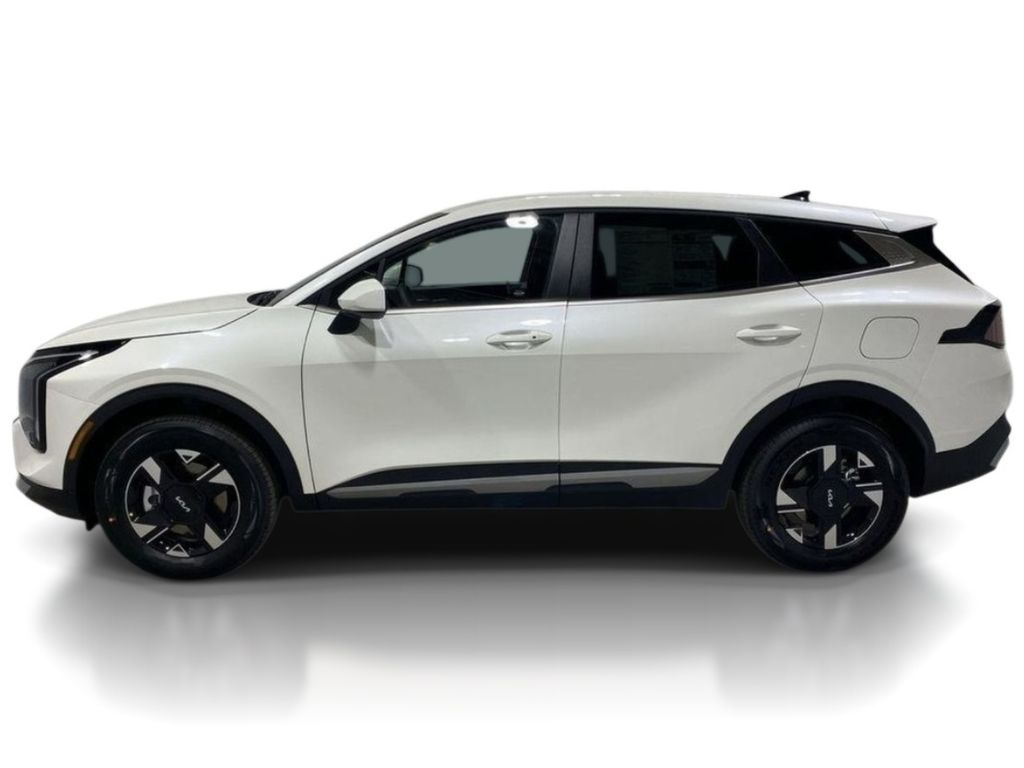 2026 Kia Sportage LX - Snow White Pearl exterior view 4