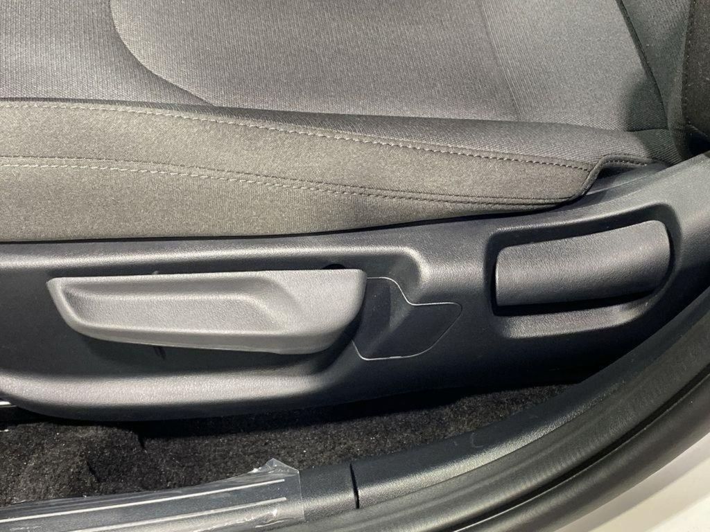 2026 Kia K4 LXS - Snow White Pearl exterior view 13