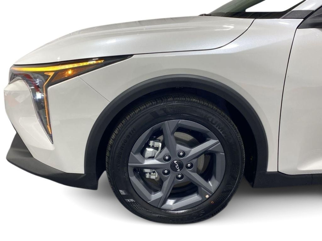 2026 Kia K4 LXS - Snow White Pearl exterior view 17