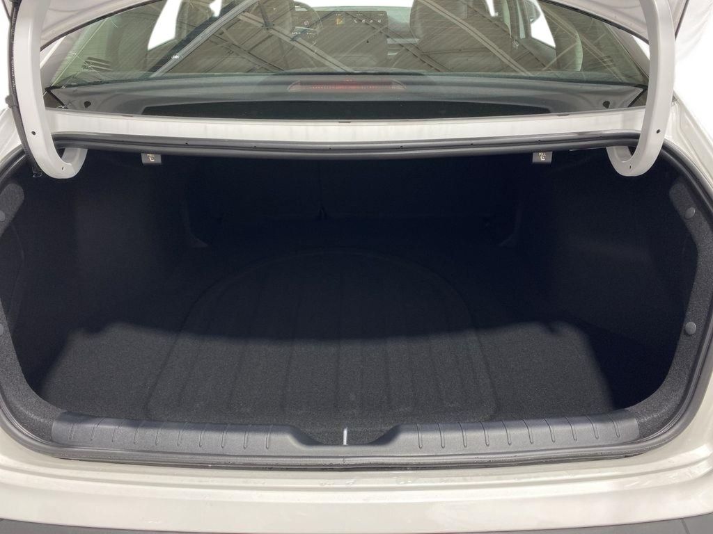 2026 Kia K4 LXS - Snow White Pearl exterior view 19