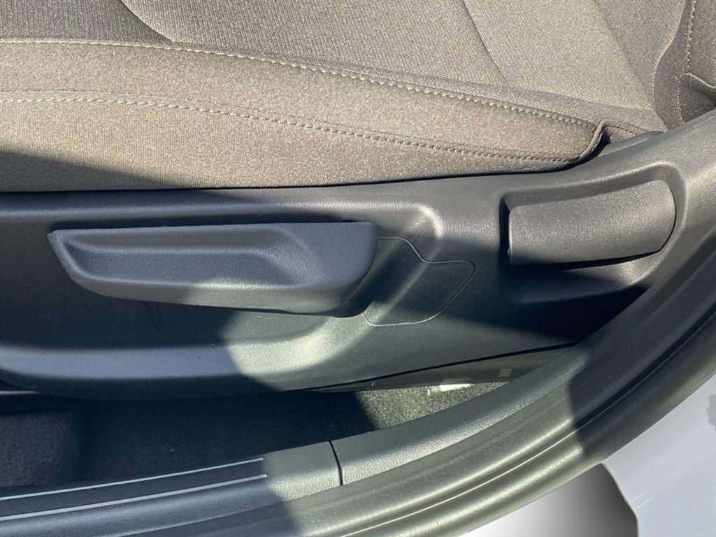 2026 Kia K4 LXS - Snow White Pearl exterior view 13