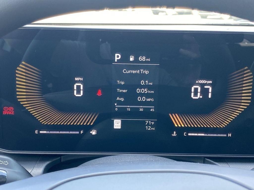 2026 Kia K4 LXS - Snow White Pearl exterior view 9