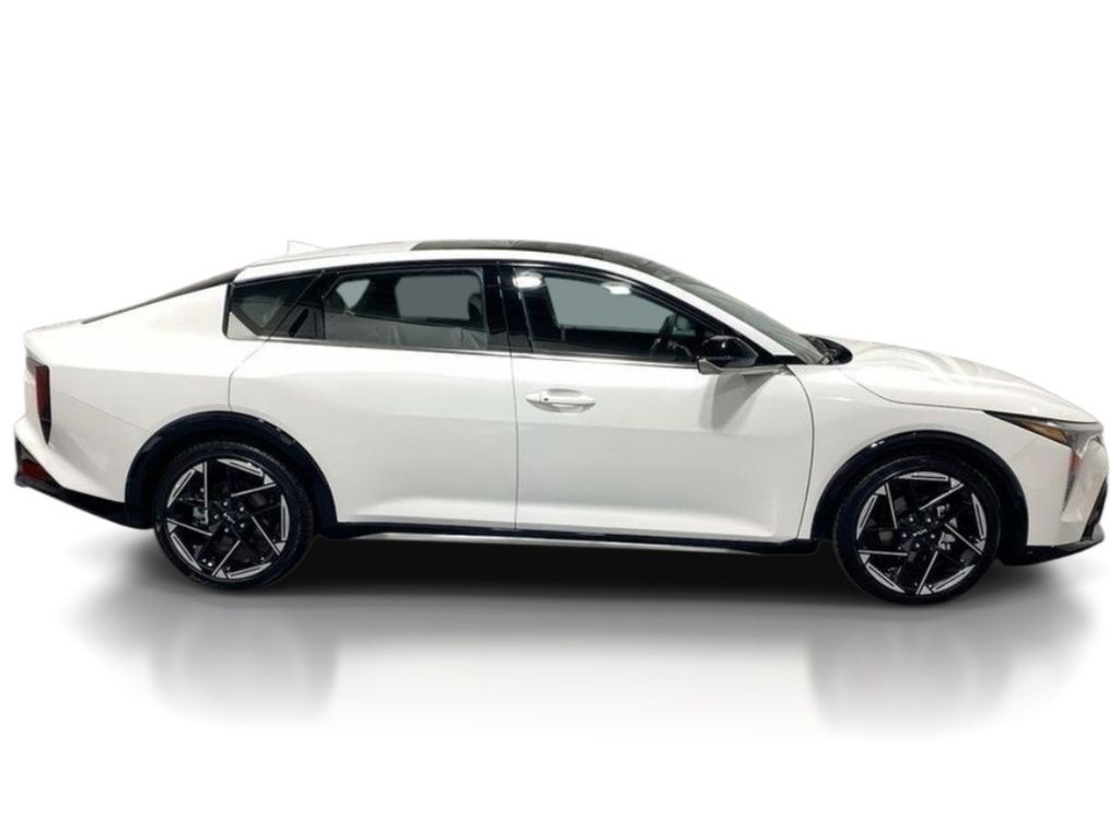 2026 Kia K4 GT-Line - Snow White Pearl exterior view 8