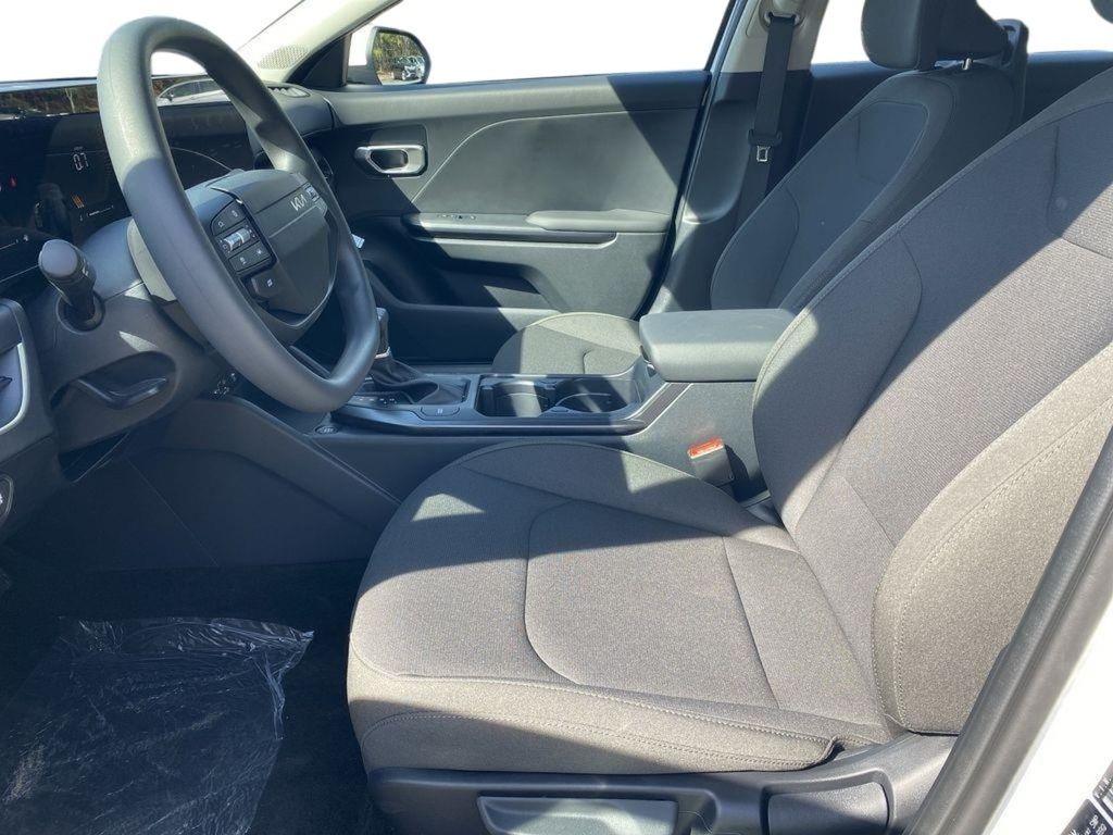 2026 Kia K4 LXS - Snow White Pearl exterior view 12