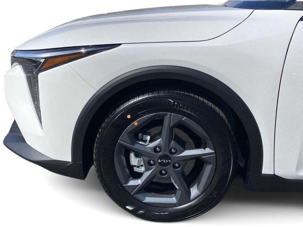 2026 Kia K4 LXS - Snow White Pearl exterior view 17