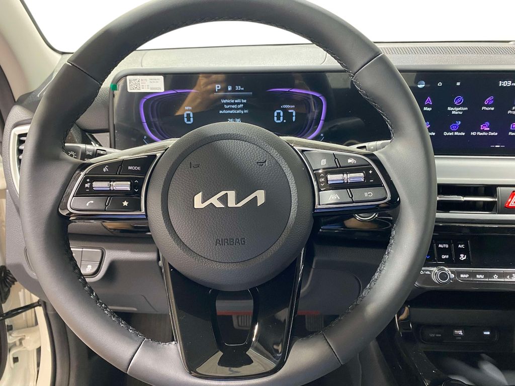 2026 Kia Seltos S - Clear White/Black Roof exterior view 20