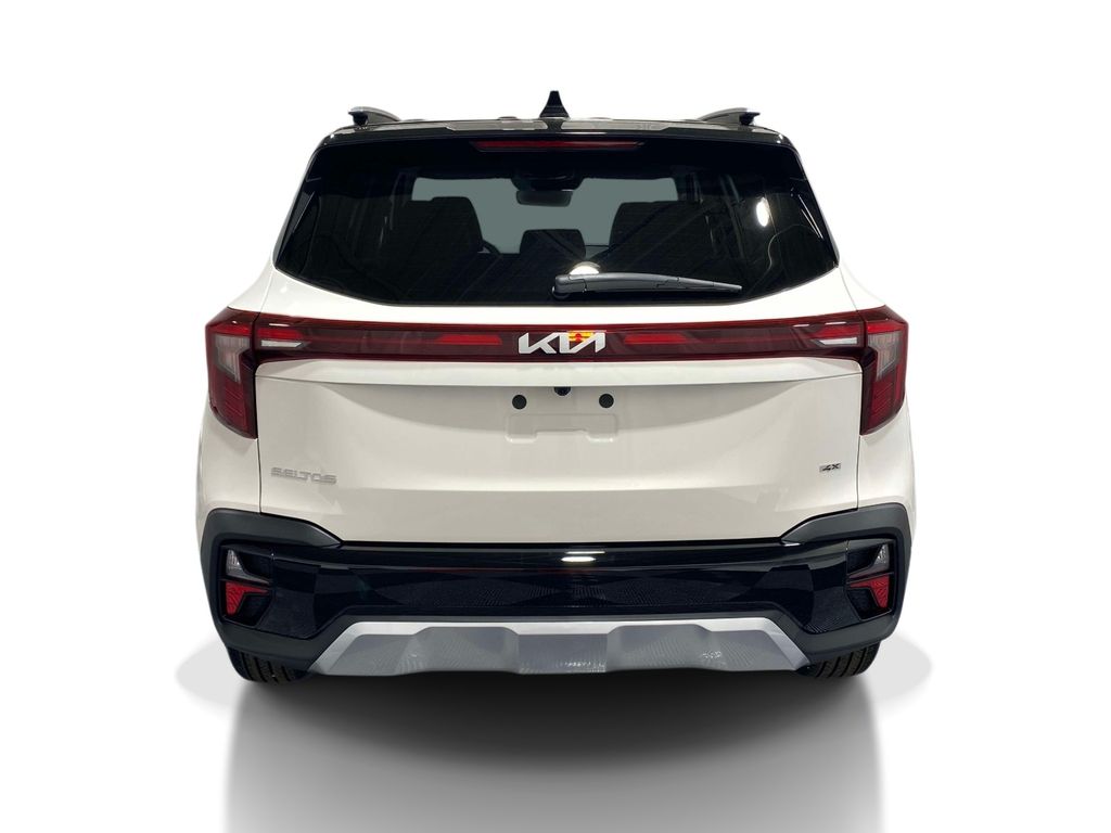 2026 Kia Seltos S - Clear White/Black Roof exterior view 3