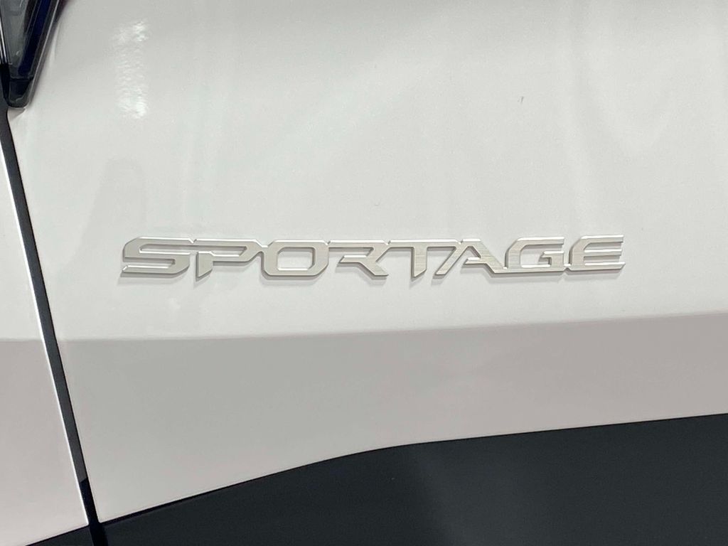 2026 Kia Sportage LX - Glacial White Pearl exterior view 8