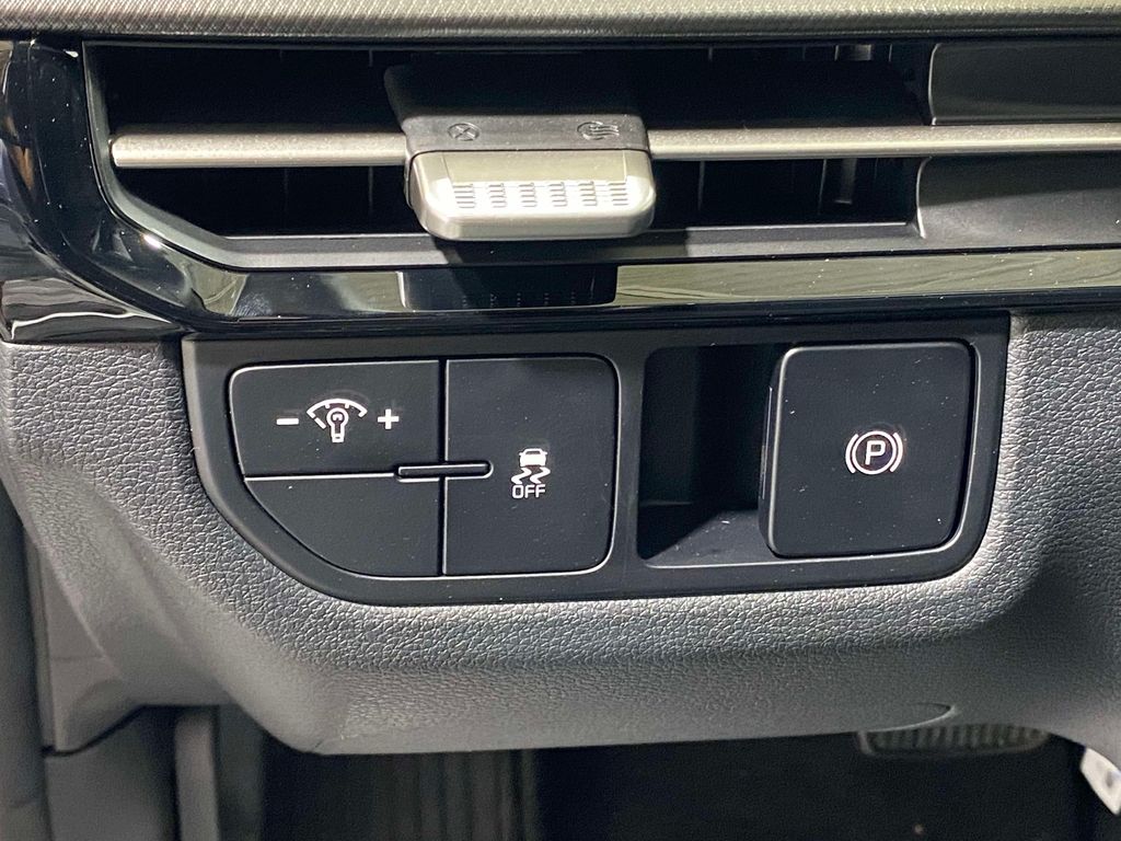 2026 Kia Sportage LX - Glacial White Pearl exterior view 20