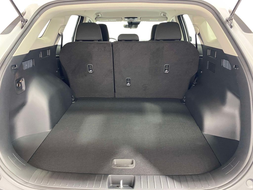 2026 Kia Sportage LX - Glacial White Pearl exterior view 10