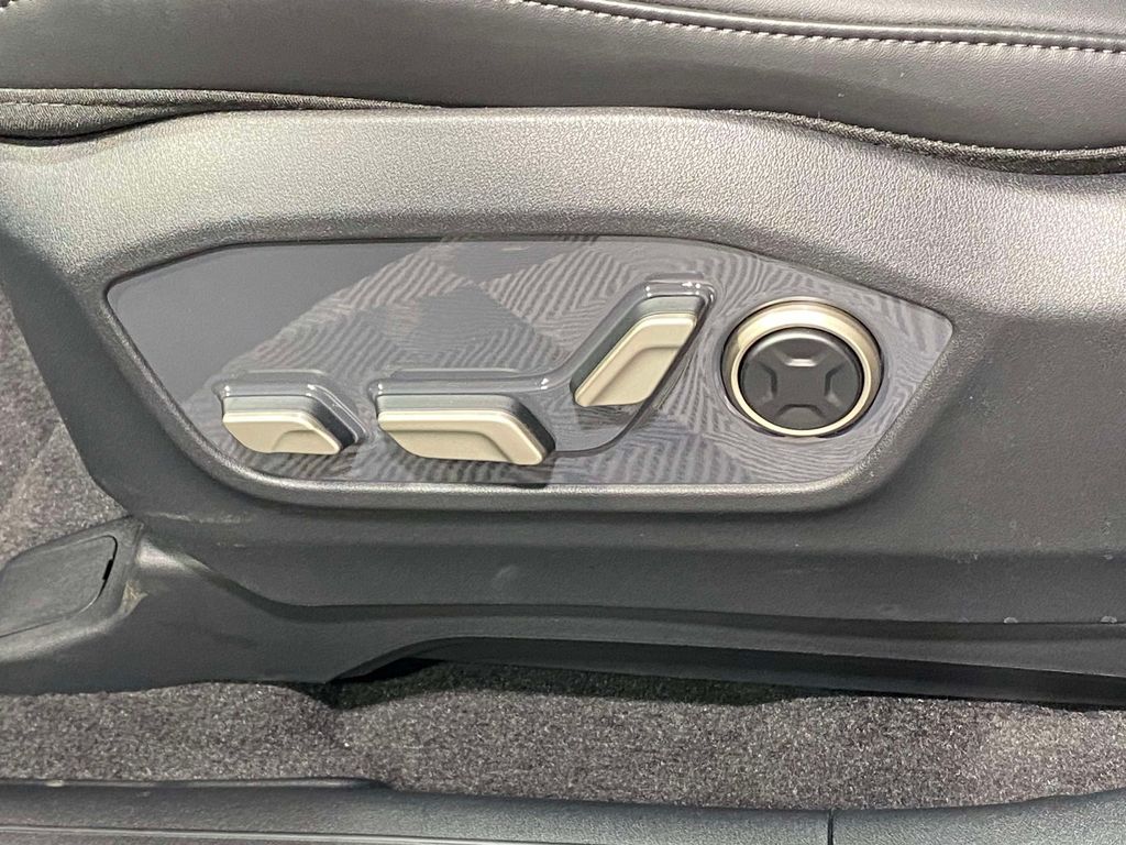 2027 Kia Telluride Hybrid SX - PANTHERA METAL exterior view 17