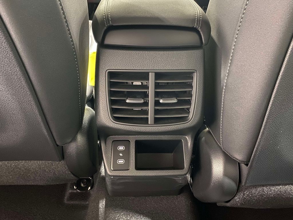 2026 Kia Seltos S - Clear White/Black Roof exterior view 13