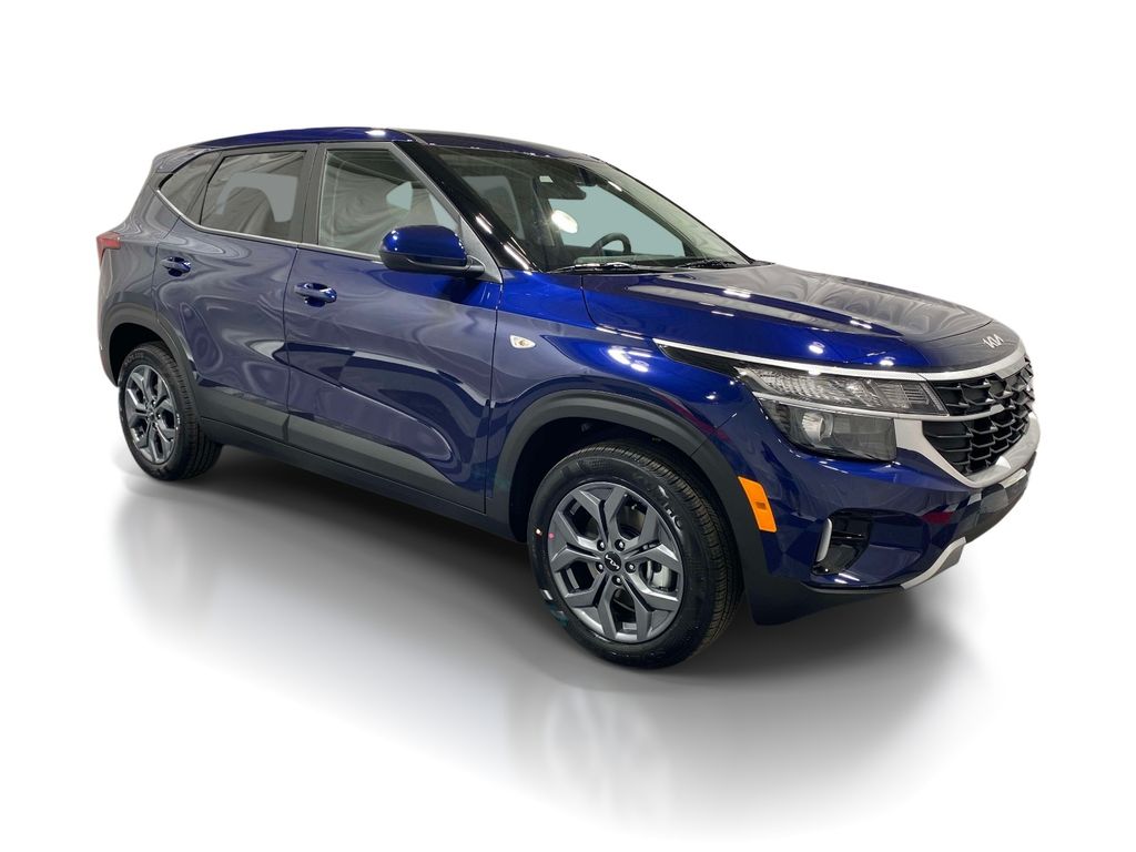 2026 Kia Seltos LX - Dark Ocean Blue exterior view 5