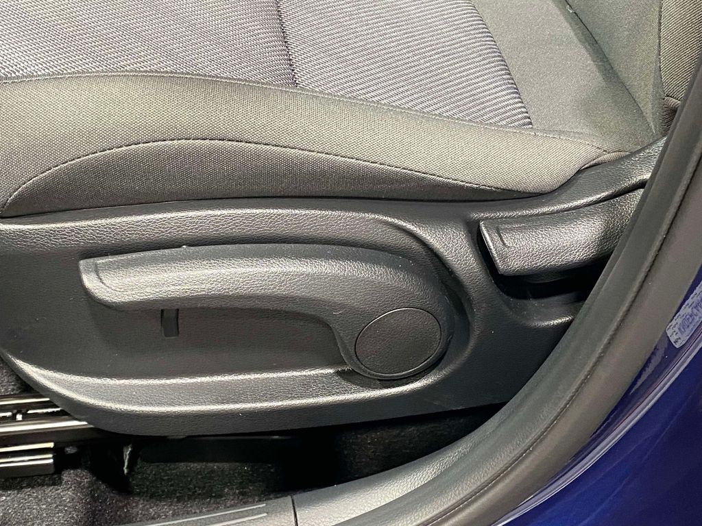 2026 Kia Seltos LX - Dark Ocean Blue exterior view 17